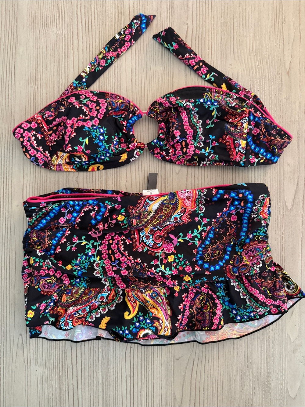 Kenneth Cole Reaction skirted bikini